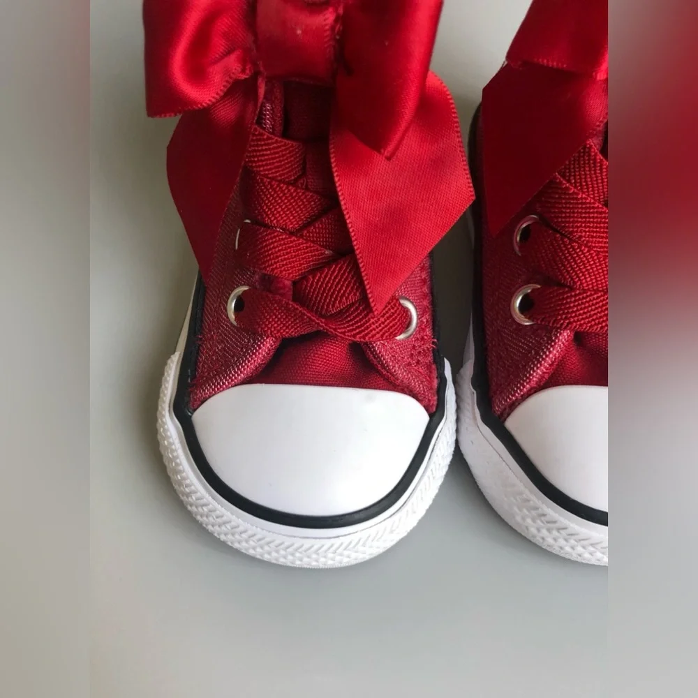 Converse Chuck Taylor All Star Bow Easy On High Top Sneaker Size: US Toddler 3C